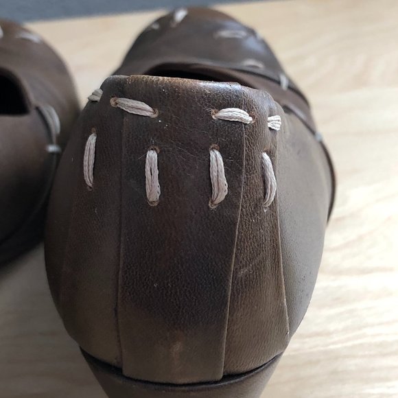 Modcloth Retro Leather Heeled Pumps - Picture 6 of 15